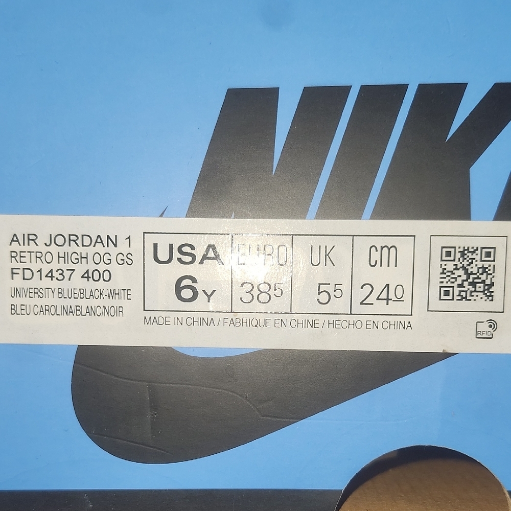 Nike Air Jordan 1 Retro OG in Blue and White - Picture 5 of 5